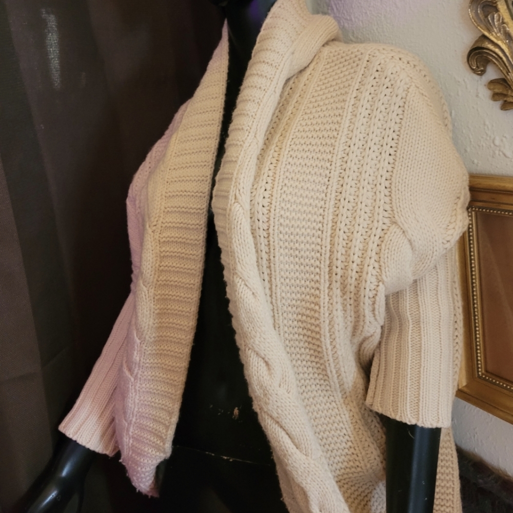 Cozy shrug/cardigan sweater, size L